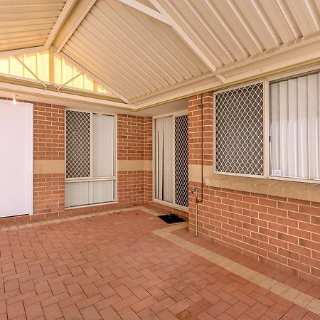 City Heights Perth Esterno foto
